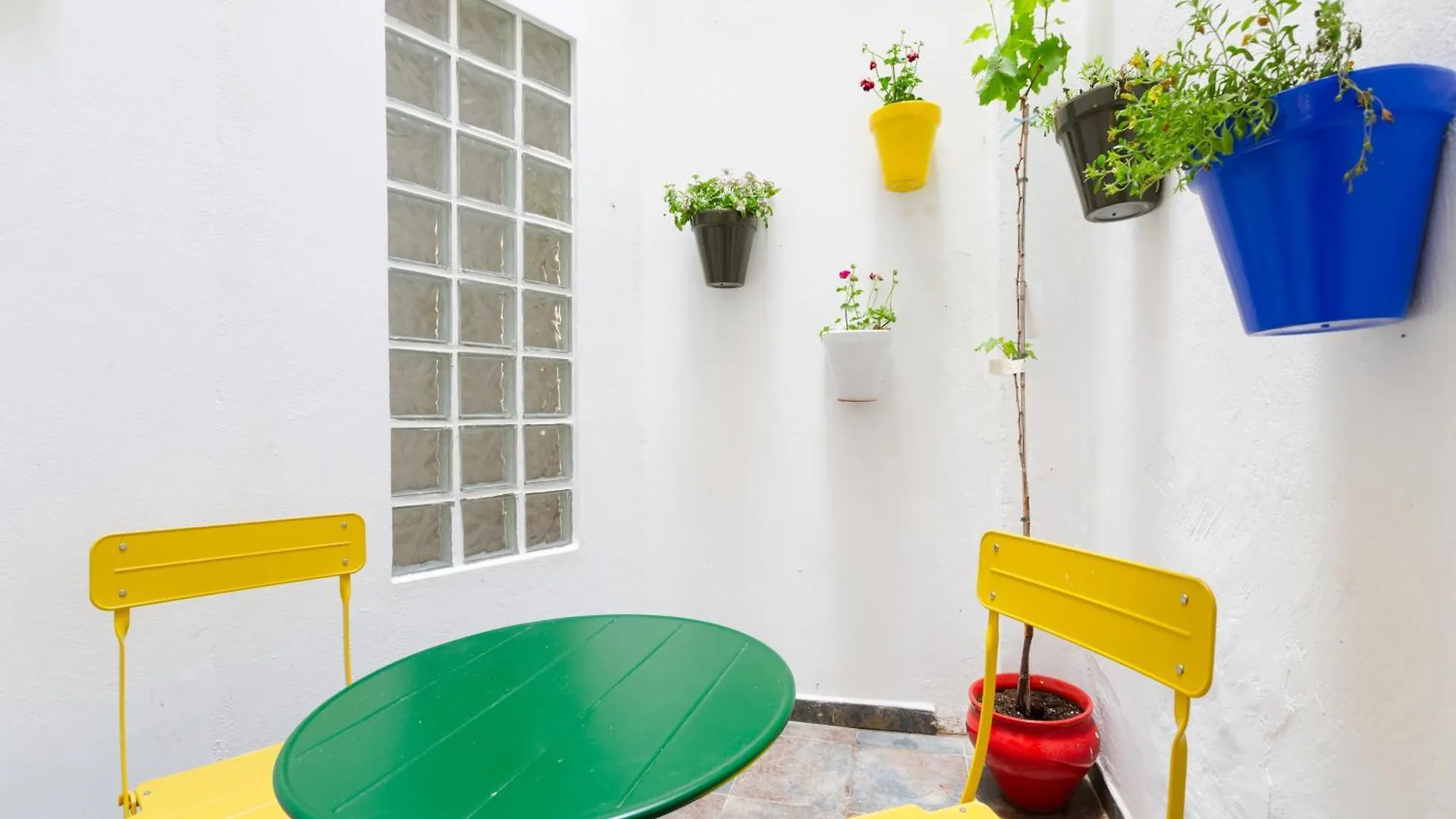Rincon De Ollerias - Central Apartment With Parking Malaga Spain