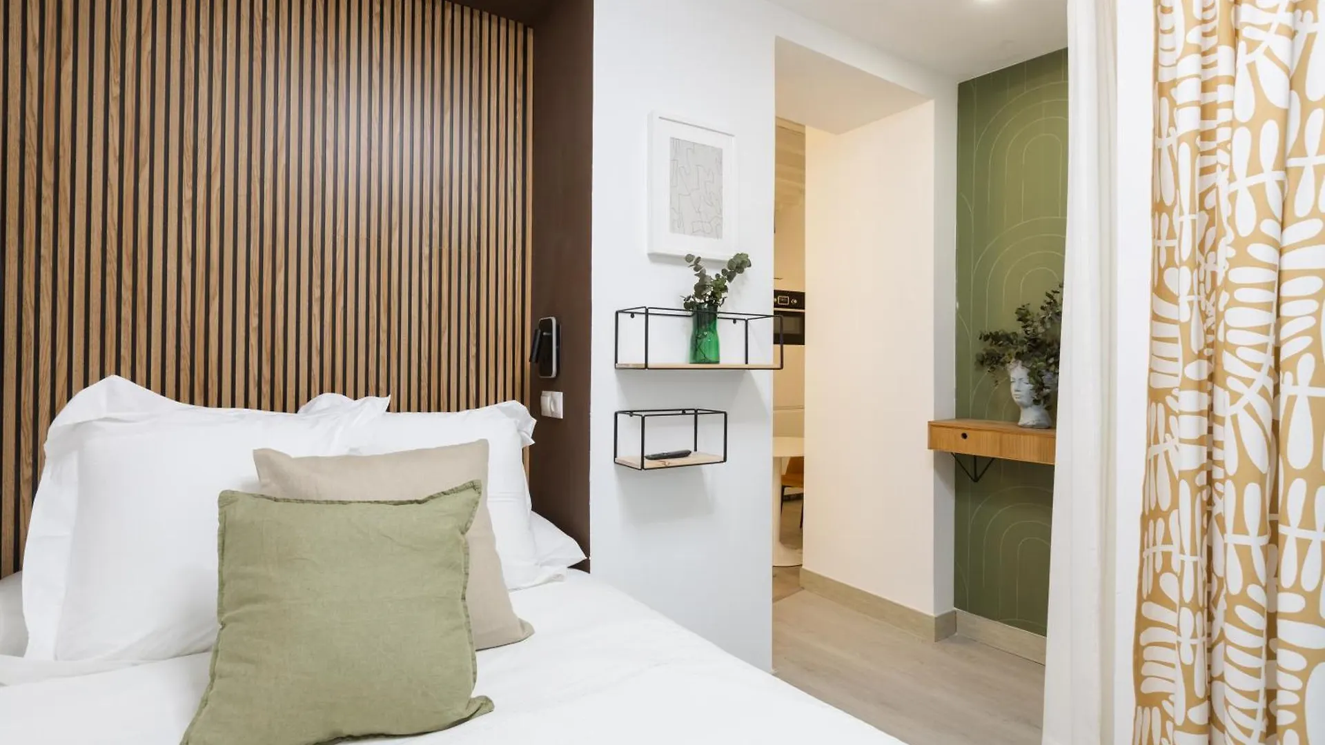 Rincon De Ollerias - Central Apartment With Parking Málaga