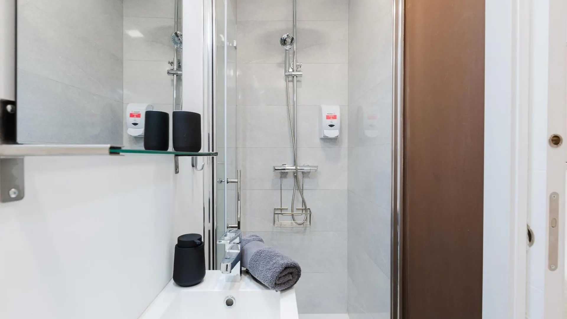Rincon De Ollerias - Central Apartment With Parking Málaga