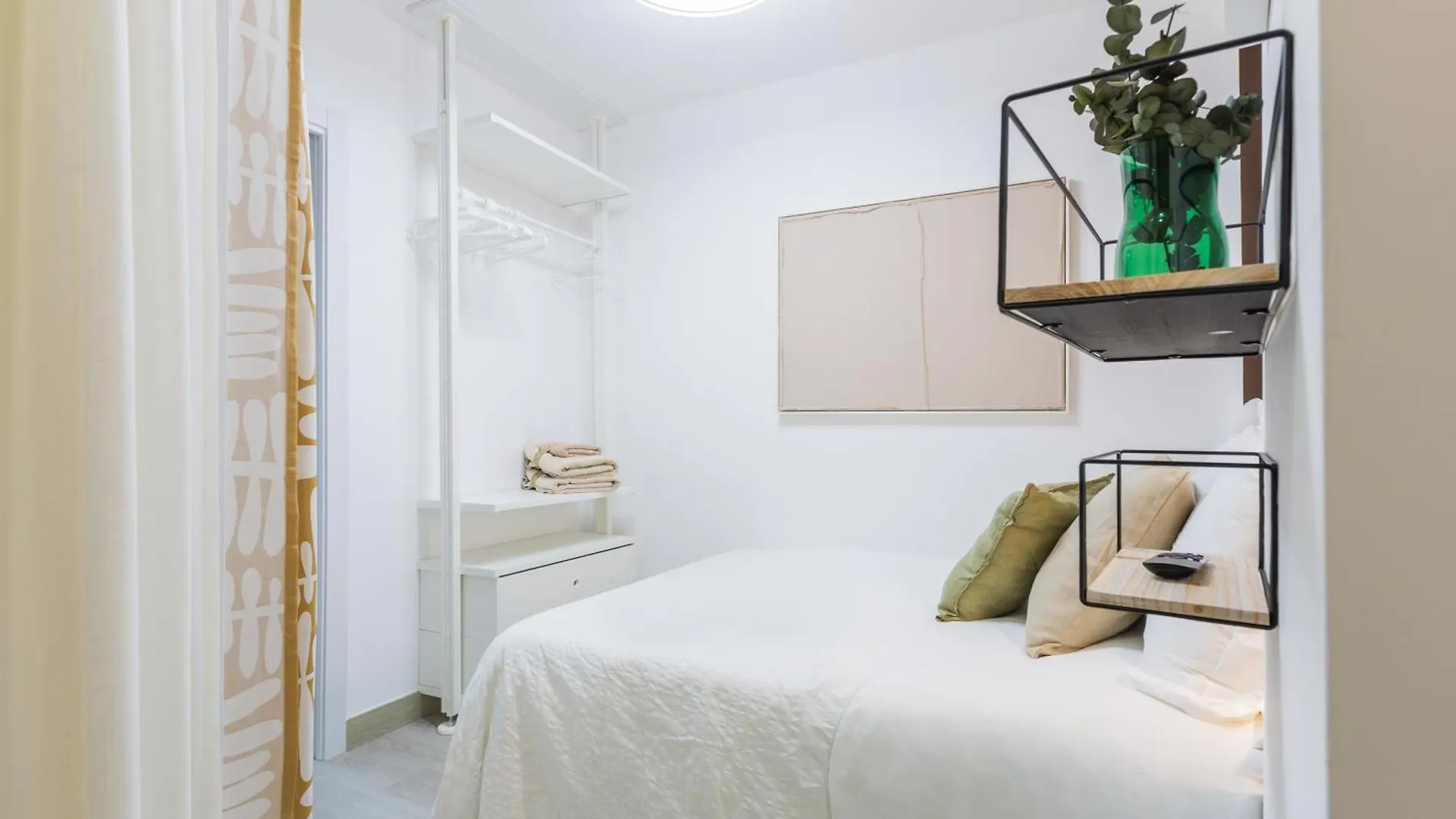 Rincon De Ollerias - Central Apartment With Parking Málaga