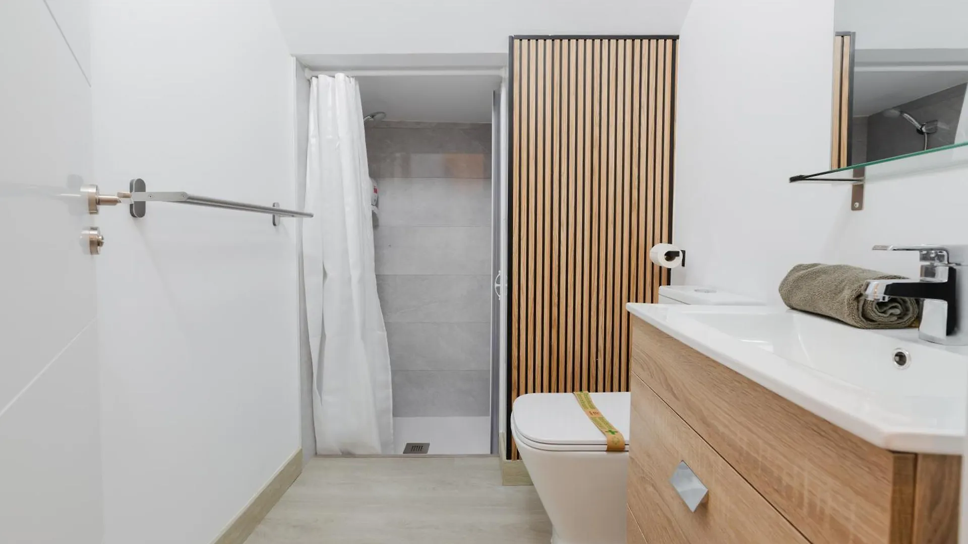 Rincon De Ollerias - Central Apartment With Parking Málaga