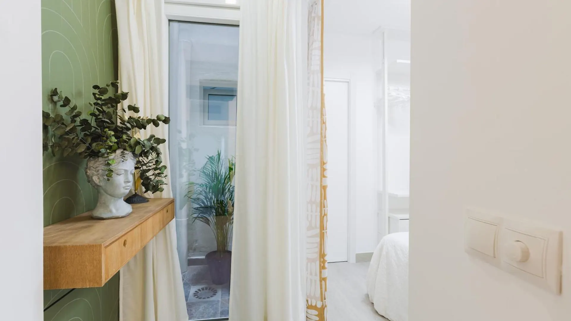 Rincon De Ollerias - Central Apartment With Parking Málaga